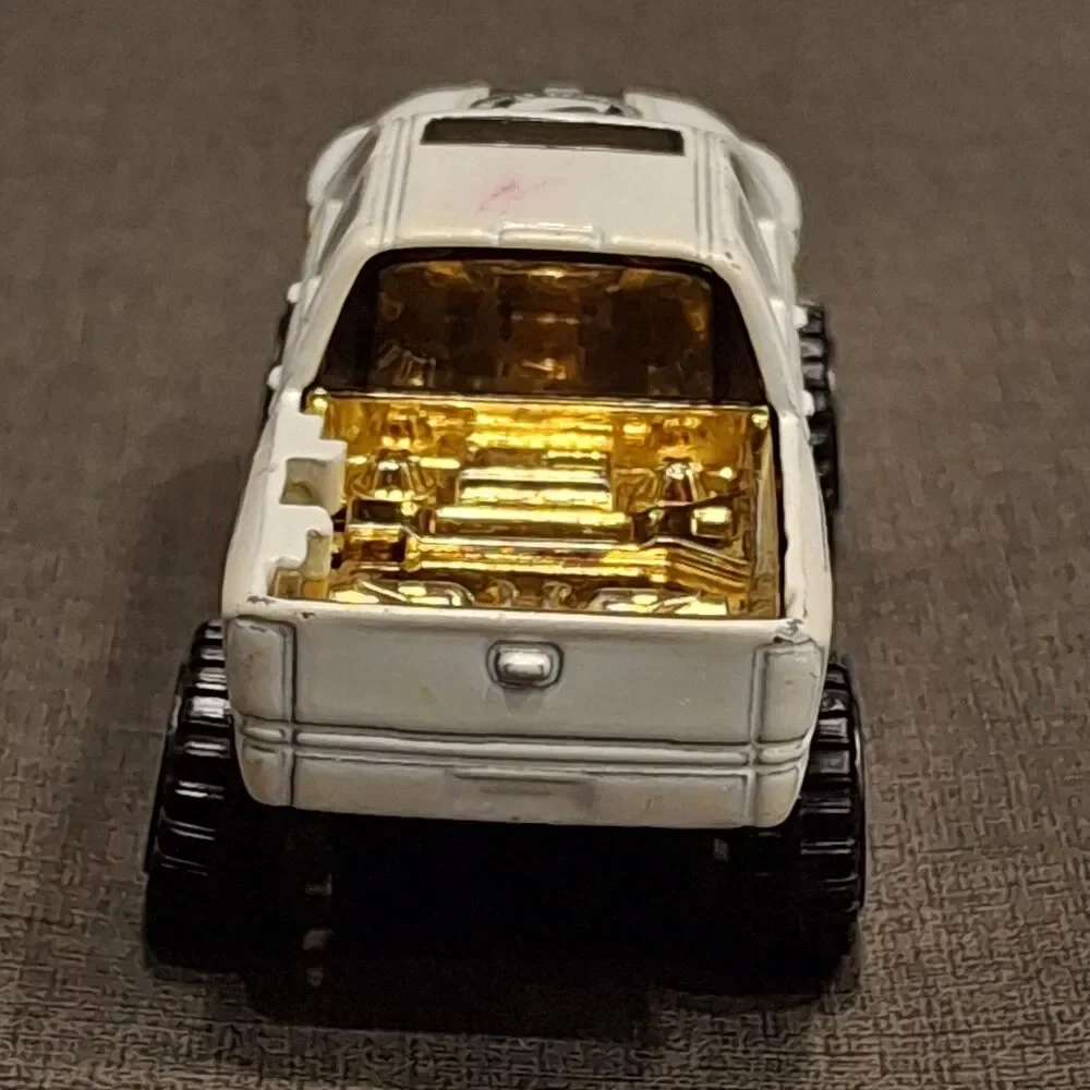 Hot Wheels 2006 Dodge RAM 1500 Truck Superlift Suspension Systems Diecast Toy